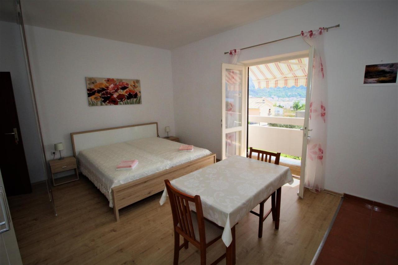 Apartments And Rooms With Parking Space Pag - 13060 帕格 外观 照片