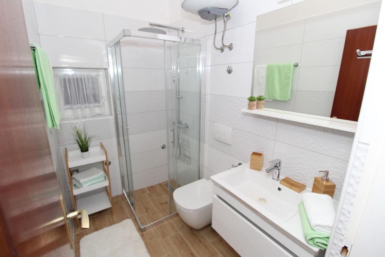 Apartments And Rooms With Parking Space Pag - 13060 帕格 外观 照片