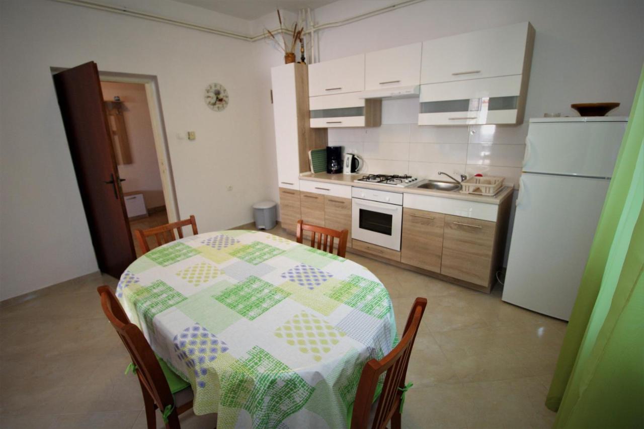 Apartments And Rooms With Parking Space Pag - 13060 帕格 外观 照片